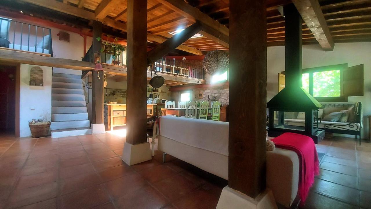 Casa Corazon De Piedra En El Rio Dulce Guest House Aragosa Exterior photo